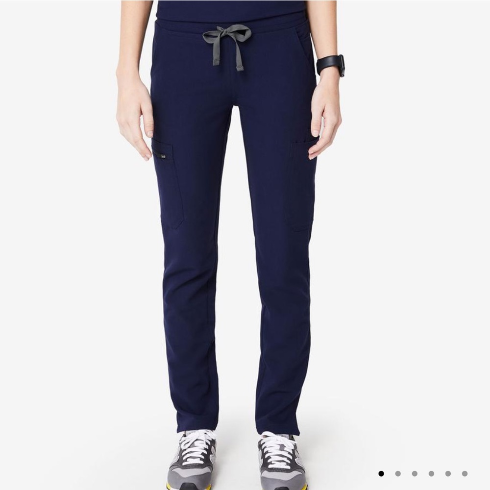 FIGS Yola Skinny Scrubs Petite XS Navy
